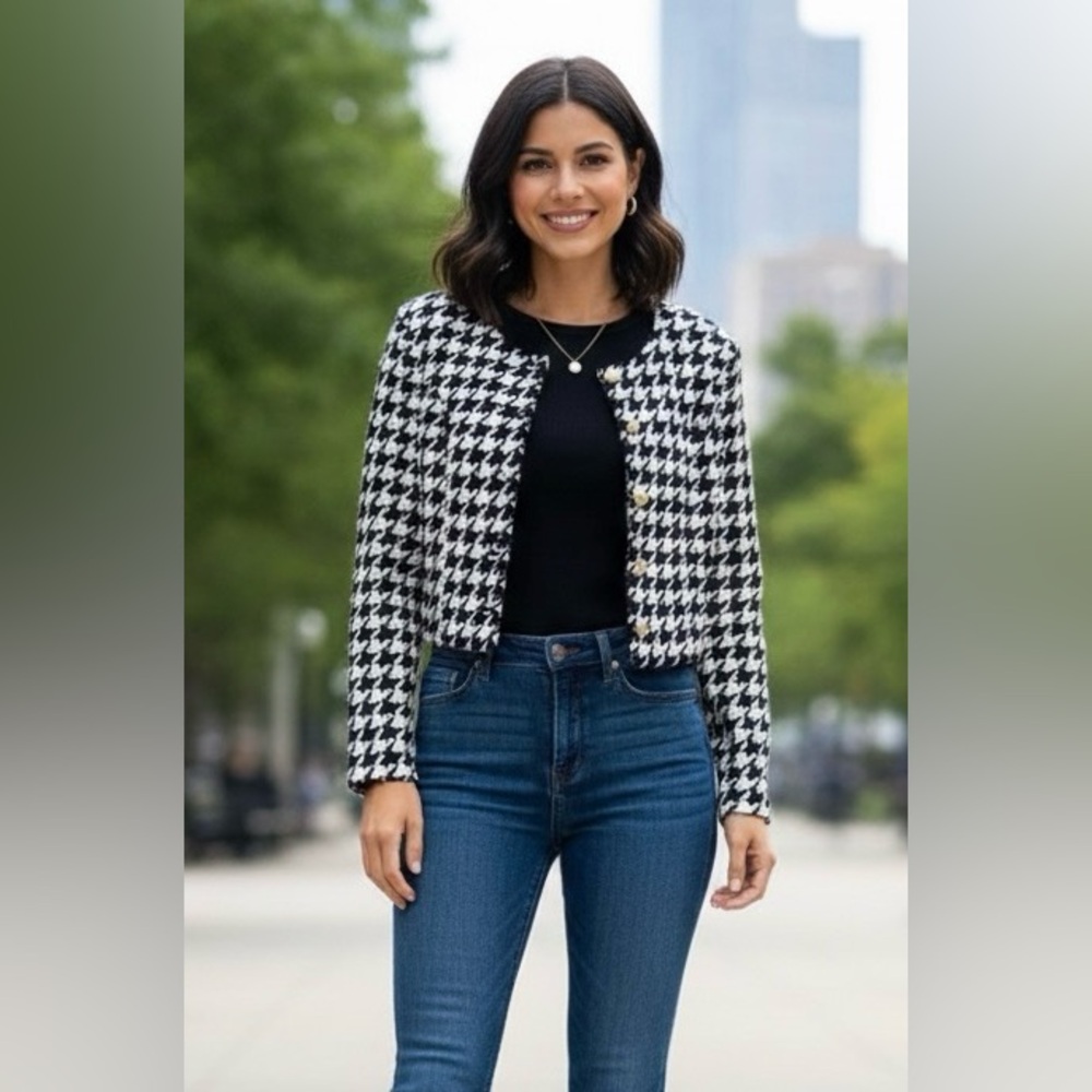 Forever 21 black and white checkered pattern, cropped jacket, no collar, S